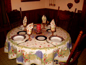Large round cotton cloth French material with roses and lavender design