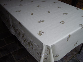 Protective tablecloth beige sunflower design