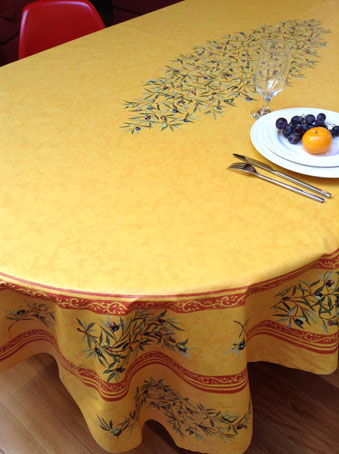 8 seater oval tablecloth with acrylic coating