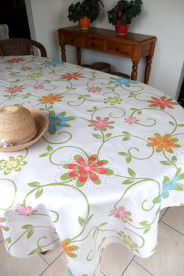 Farandole coated tablecloth