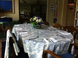 blue ecru toile de jouy tablecloth