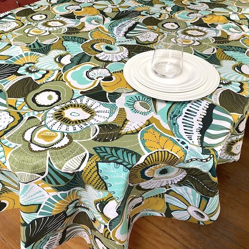 Salomee acrylic coated french tablecloth seats 8 with flowers designs